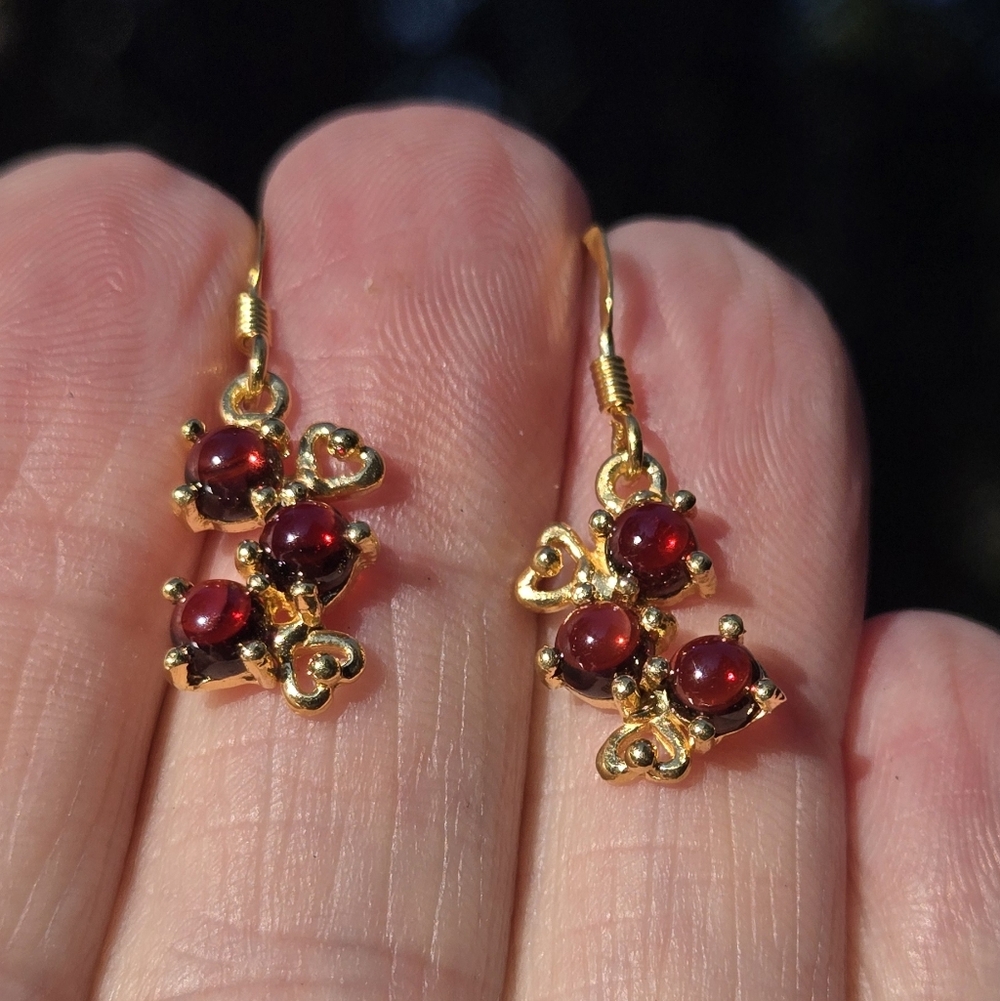 Garnet Natural Gemstone & Gold Heart Earrings - Picture 2 of 7